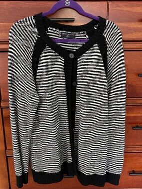 Lane Bryant Black & White Striped Button-Front Cardigan